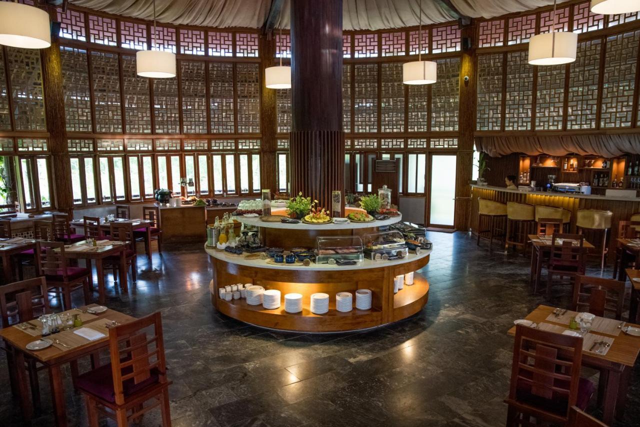 Alba Wellness Resort By Fusion Hue Bagian luar foto