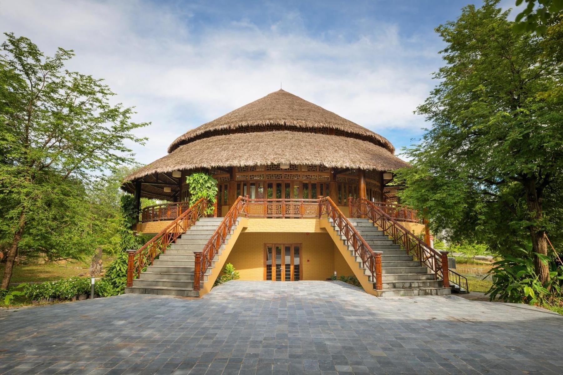 Alba Wellness Resort By Fusion Hue Bagian luar foto